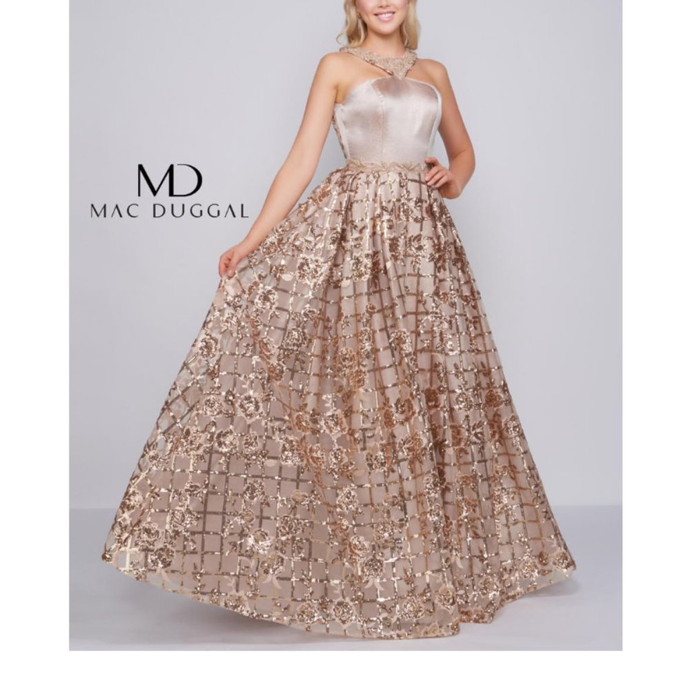 Mac Duggal Halter Sequin Golden Ball Gown. Size 4. Classy Wedding, Red Carpet